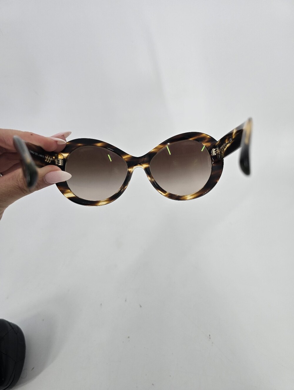 Chanel Tortoise Brown Cat Eye Sunglasses 5372 c.1498/S5 with Case - Picture 5 of 10